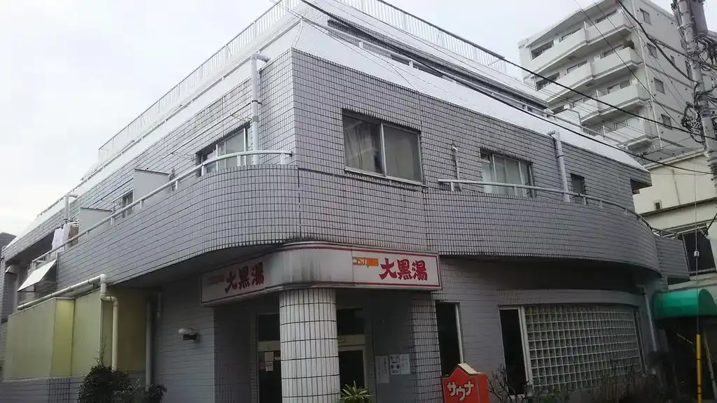 シャトル大江 外観