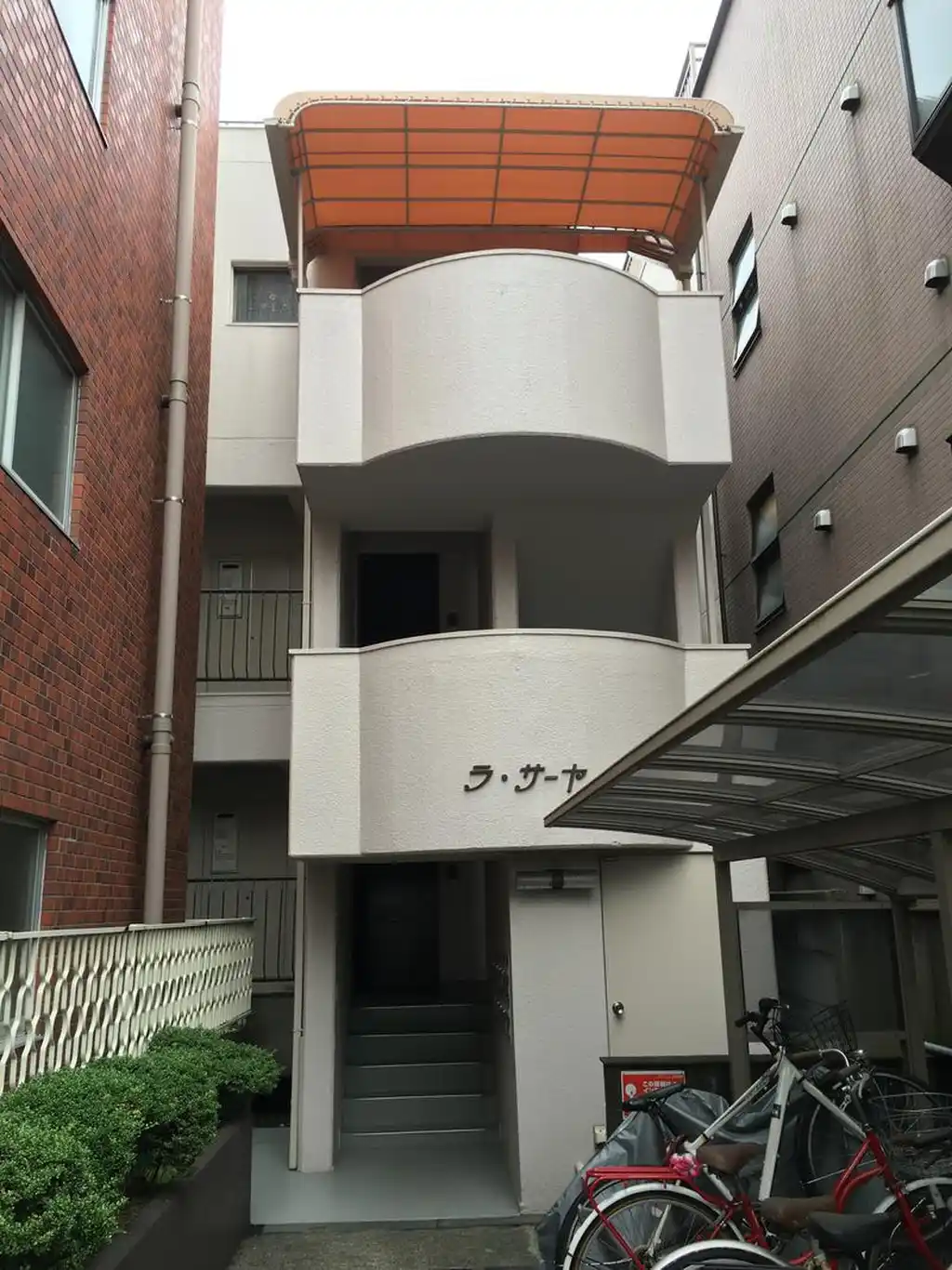 ラ・サーヤ 外観