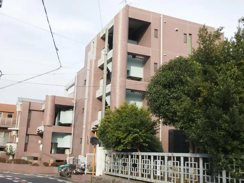 プチシャンプル磯子 外観