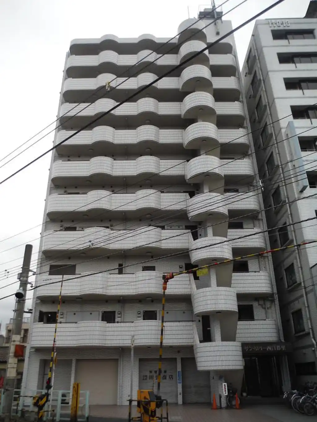 サンリバー西日暮里 外観