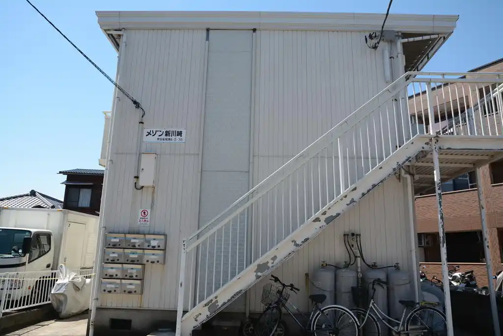 メゾン新川崎 外観