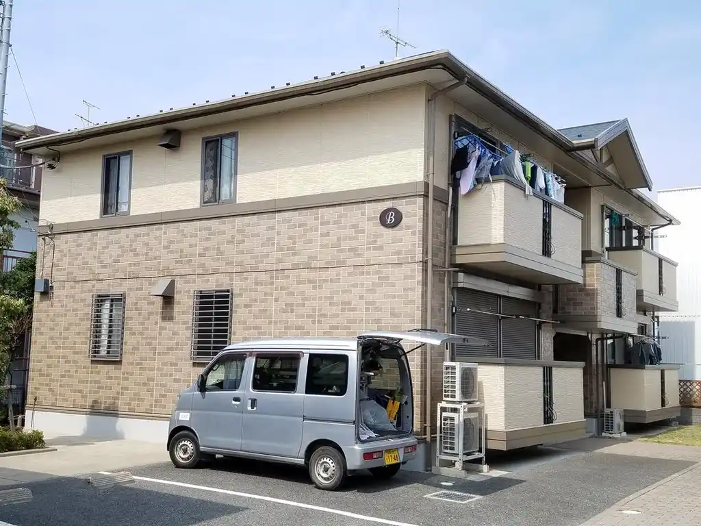 リビングタウン大和南 B棟 外観