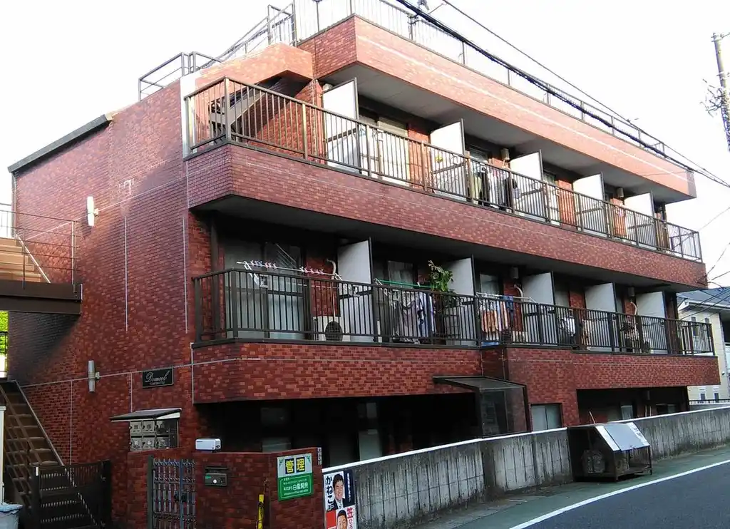 ドミールトモマツ 外観
