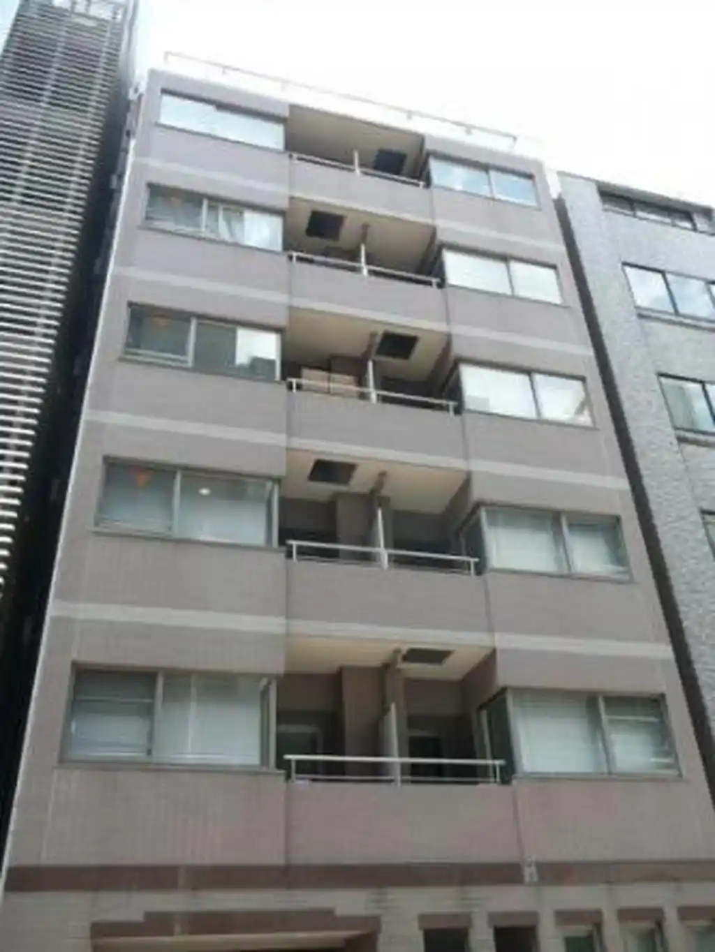 シャルム内神田 外観