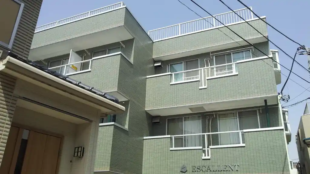 エスカレント3 外観