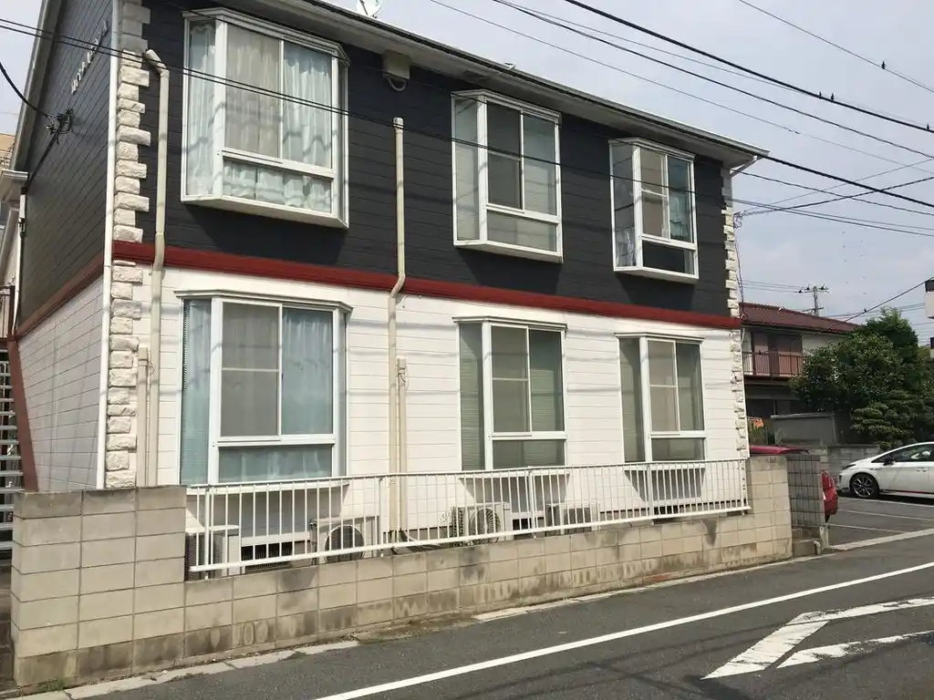 ロイヤルハナシンA 外観