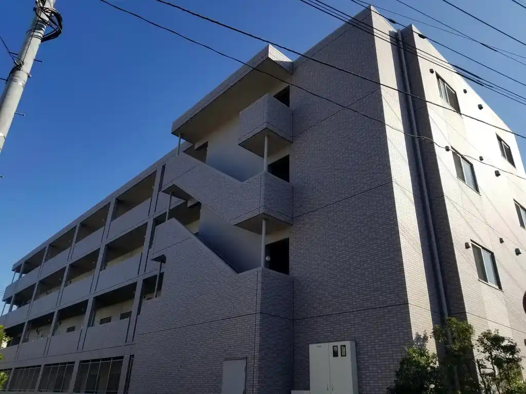 レガリア 外観