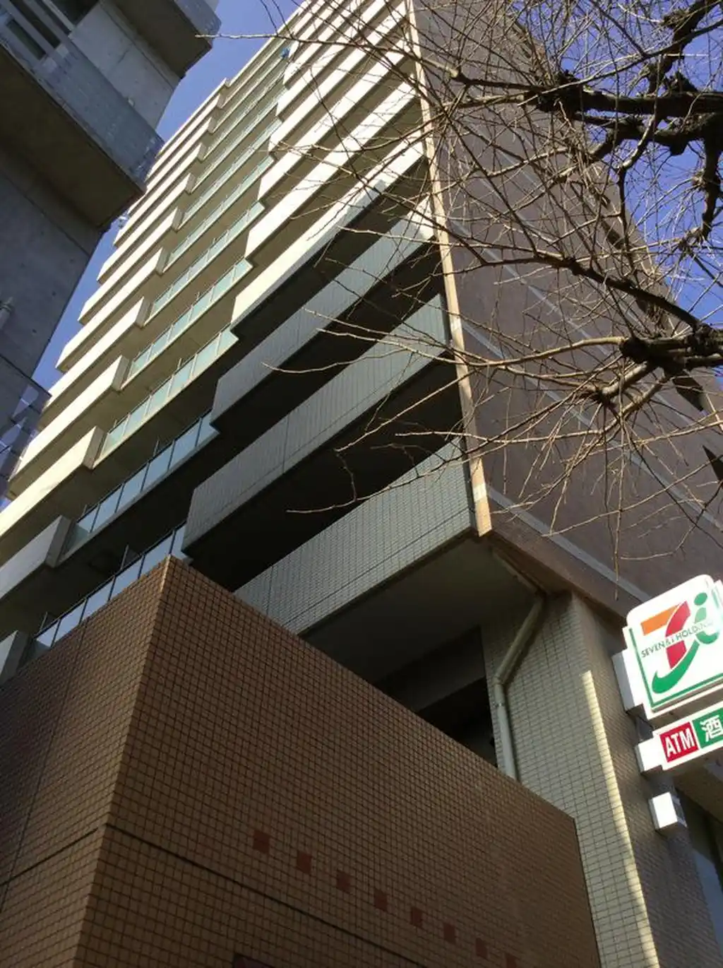 コンフォリア三宿 外観