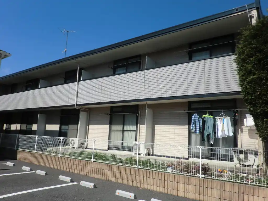 レオパレス羽鳥壱番館 外観