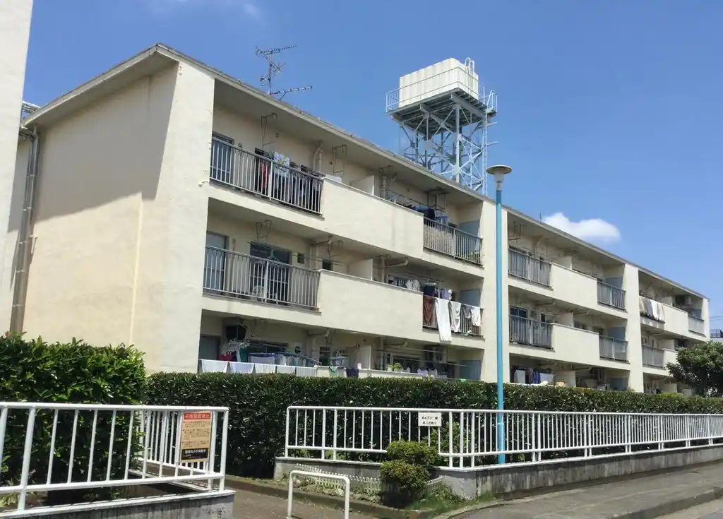 公社立川羽衣町住宅4号棟 外観