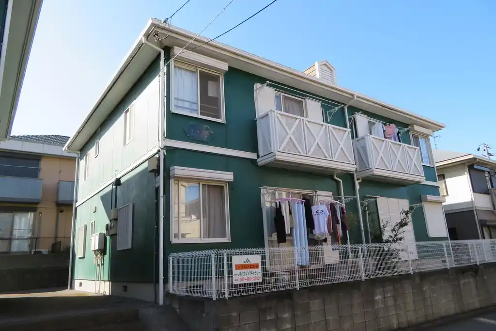 ハイツブルーエコーB 外観