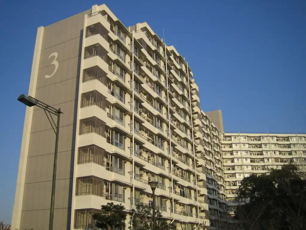 UR都市機構天王町団地3号棟 外観