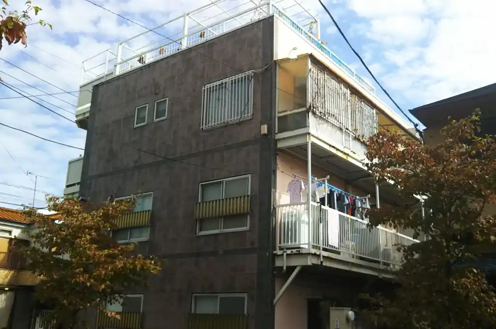 シャトー赤城 外観