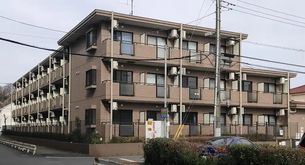 カレッジスクエア日野 外観