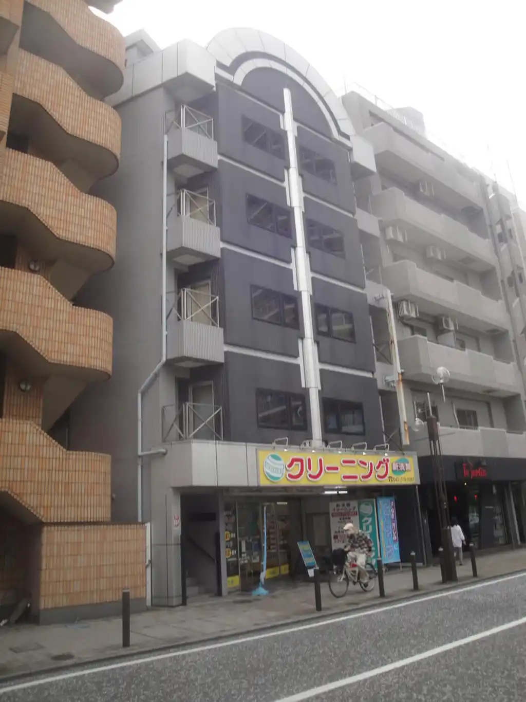 グランマルシェ 外観