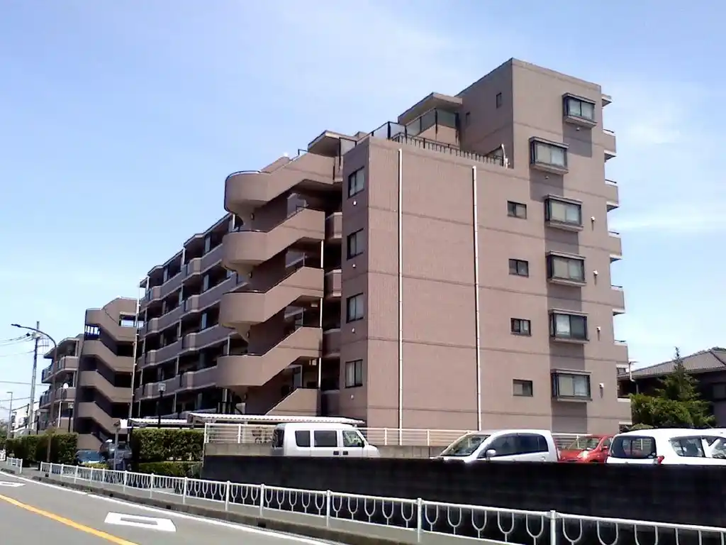 サンマンションアトレ東林間 外観