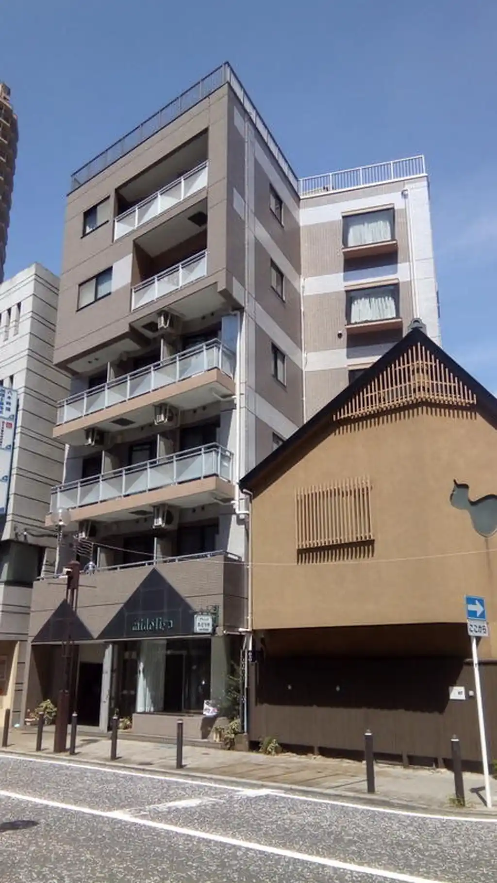 シャントレル 外観