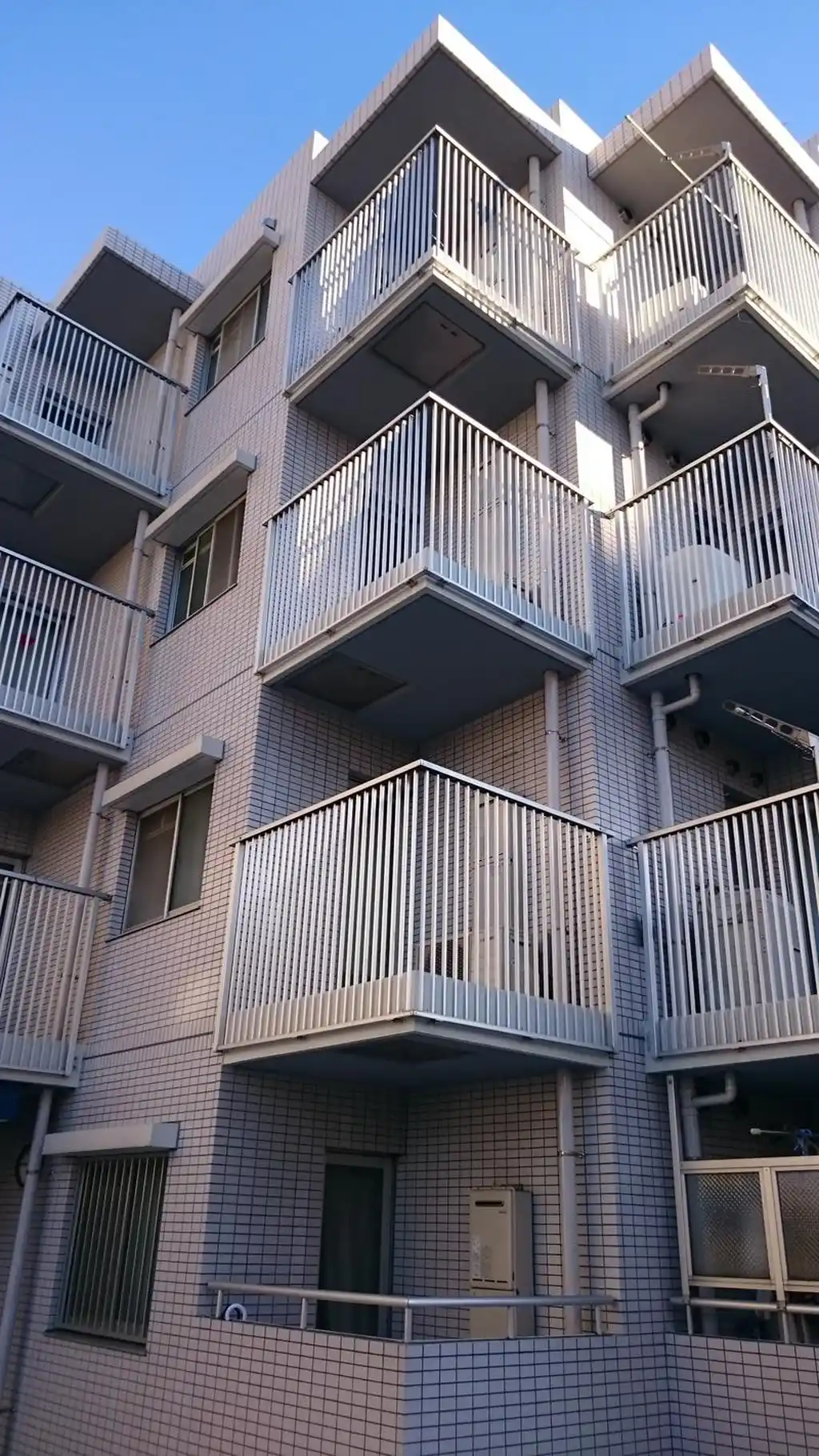 ベルタス蓮根 外観
