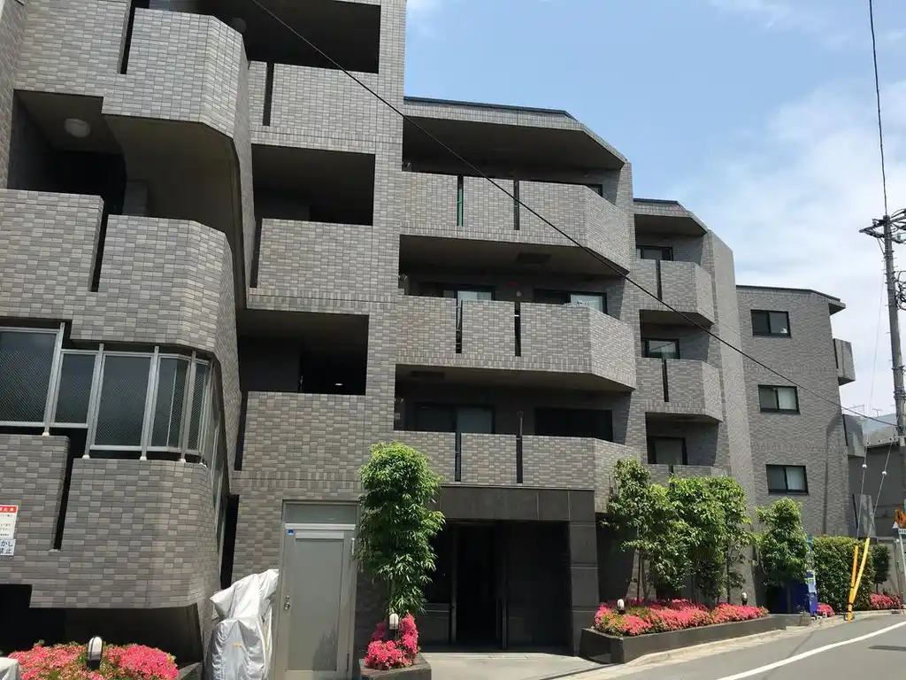 ルーブル中野弥生町 外観