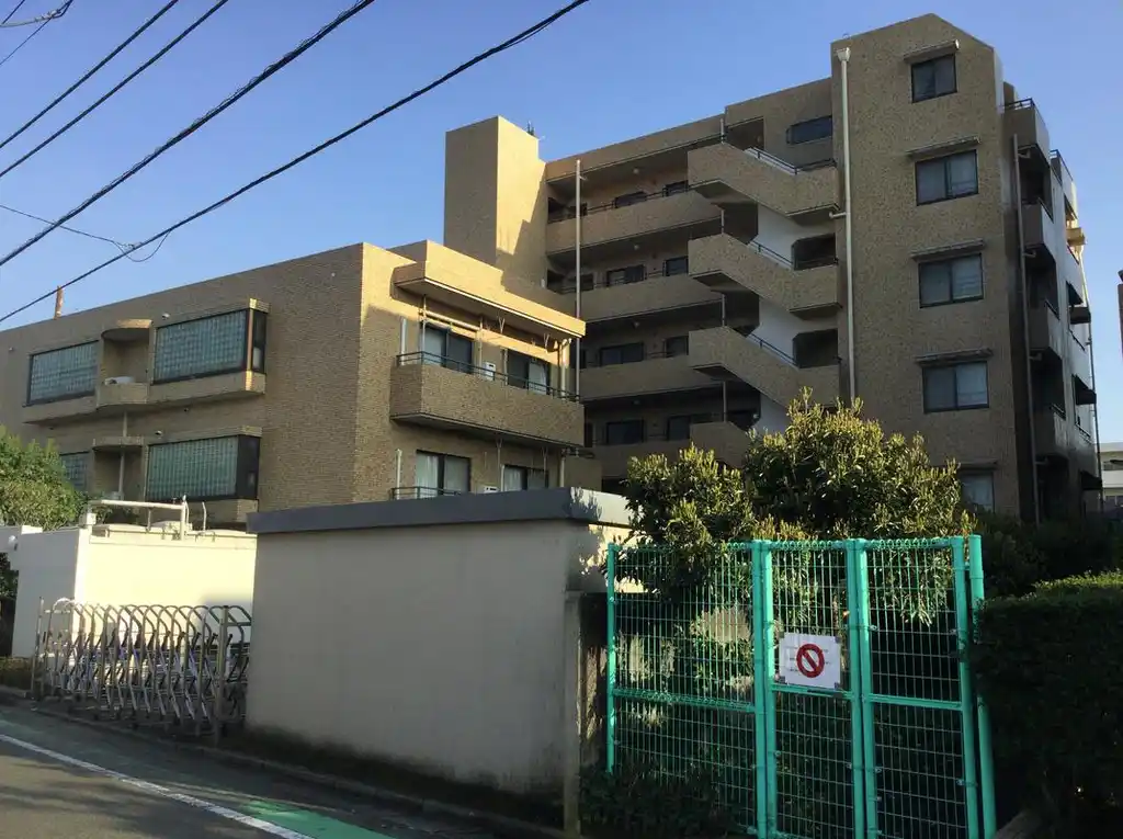 弦巻ハイデンス 外観