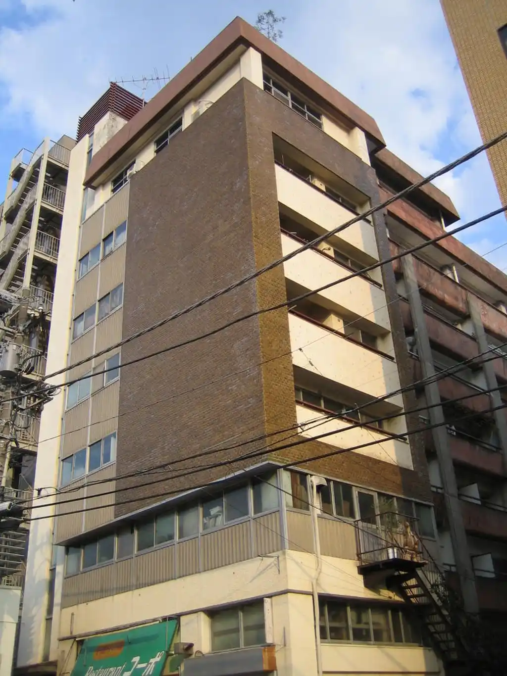 メトロ阪東橋駅前 外観