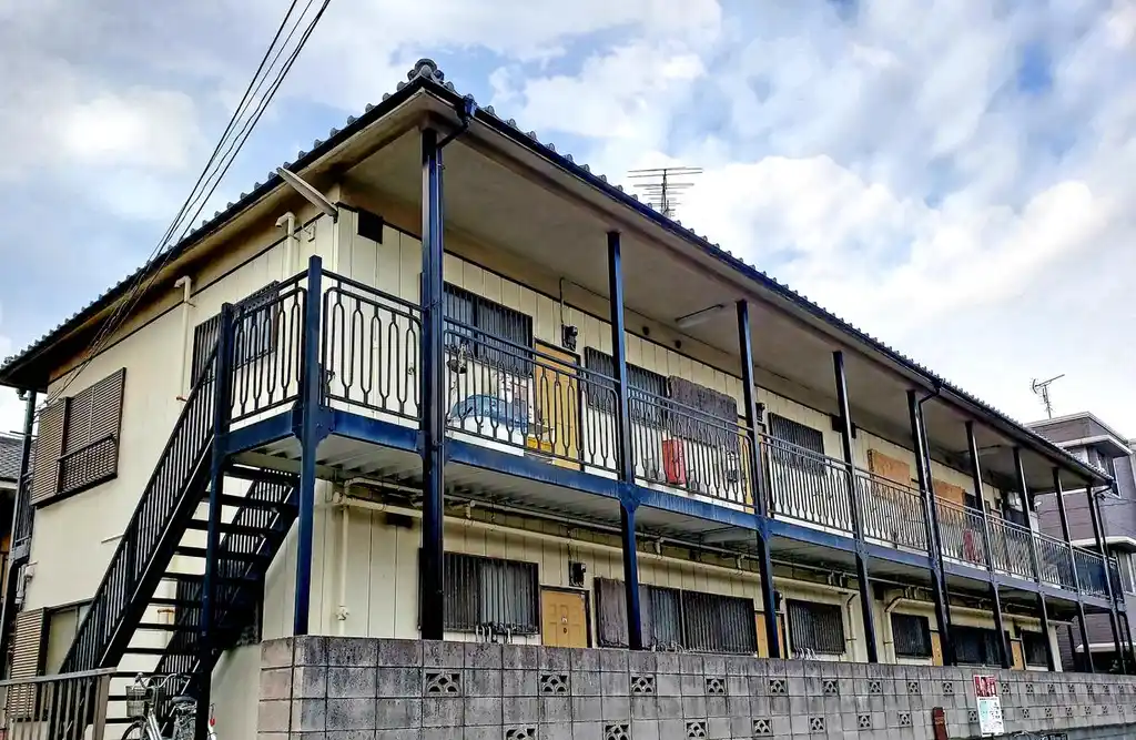 第1ハイツ友 外観