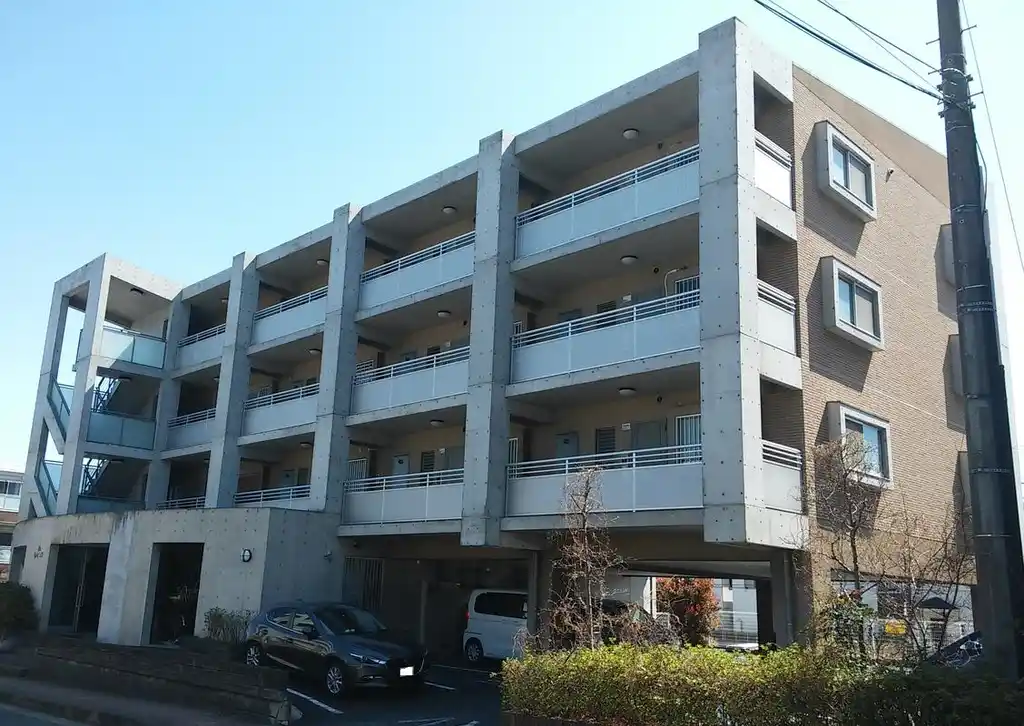 イッツトレビアン 外観
