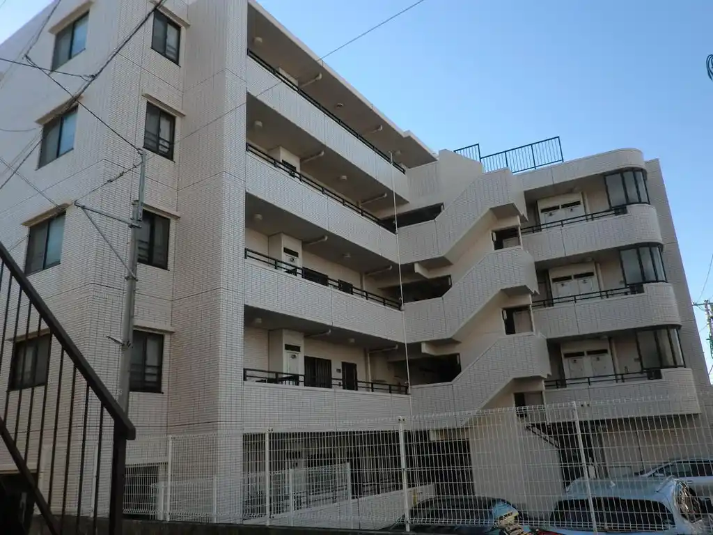 プルビア湘南 外観