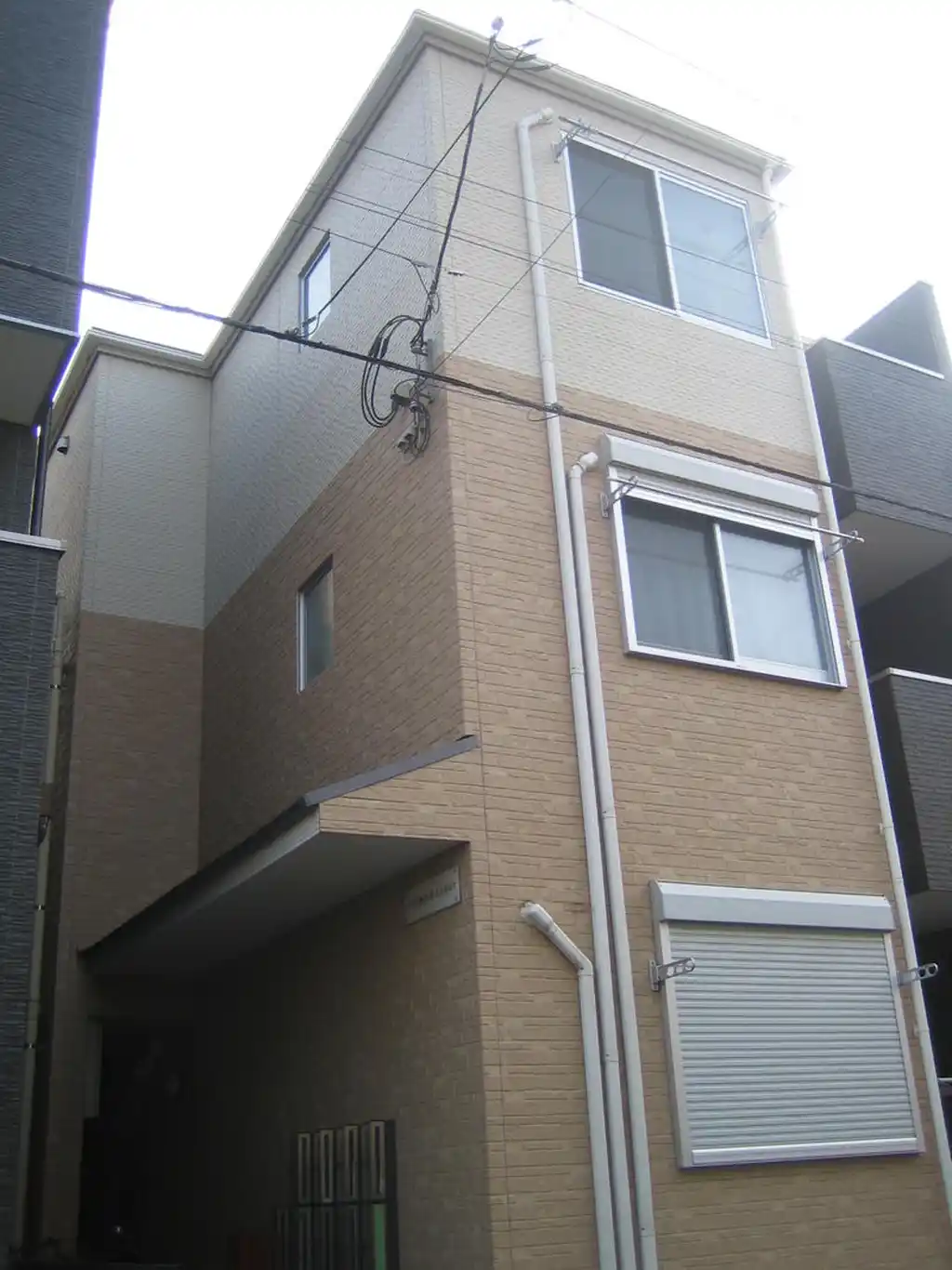 ワイズ横浜井土ヶ谷St 外観