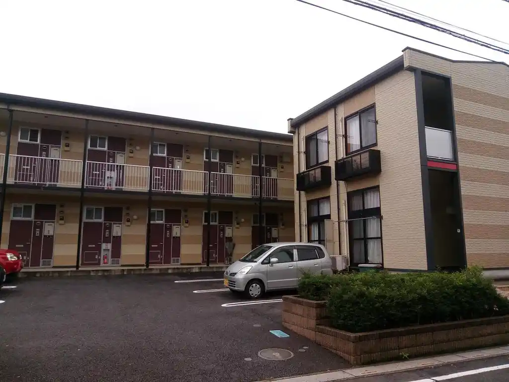 レオパレスフィットニア川口 外観