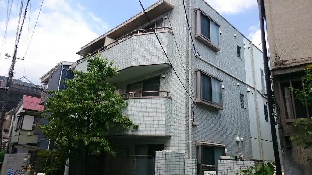 グランヤース・アリヤマ 外観