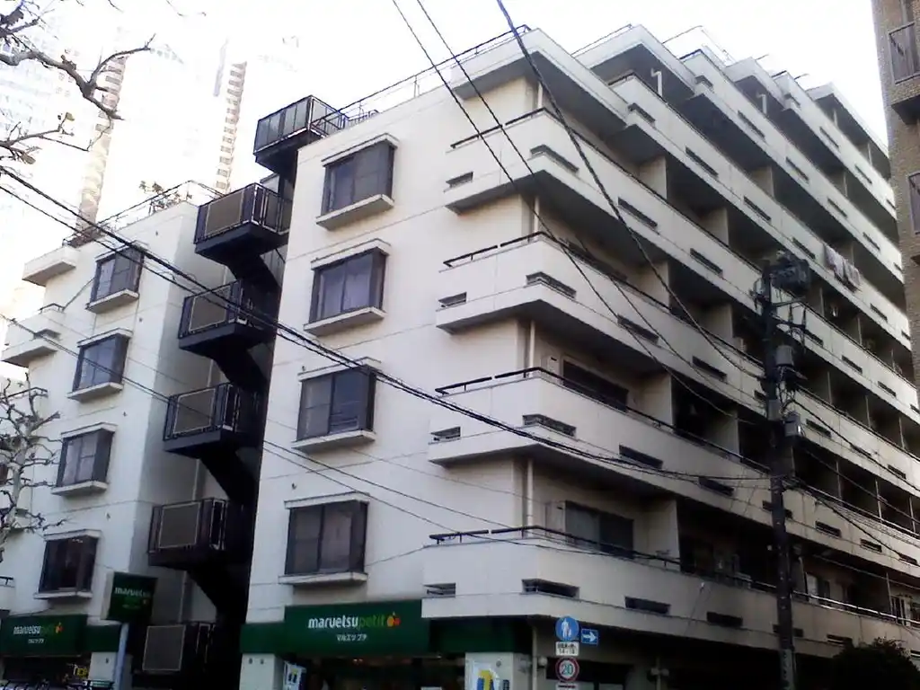 いづみタウン新宿 外観
