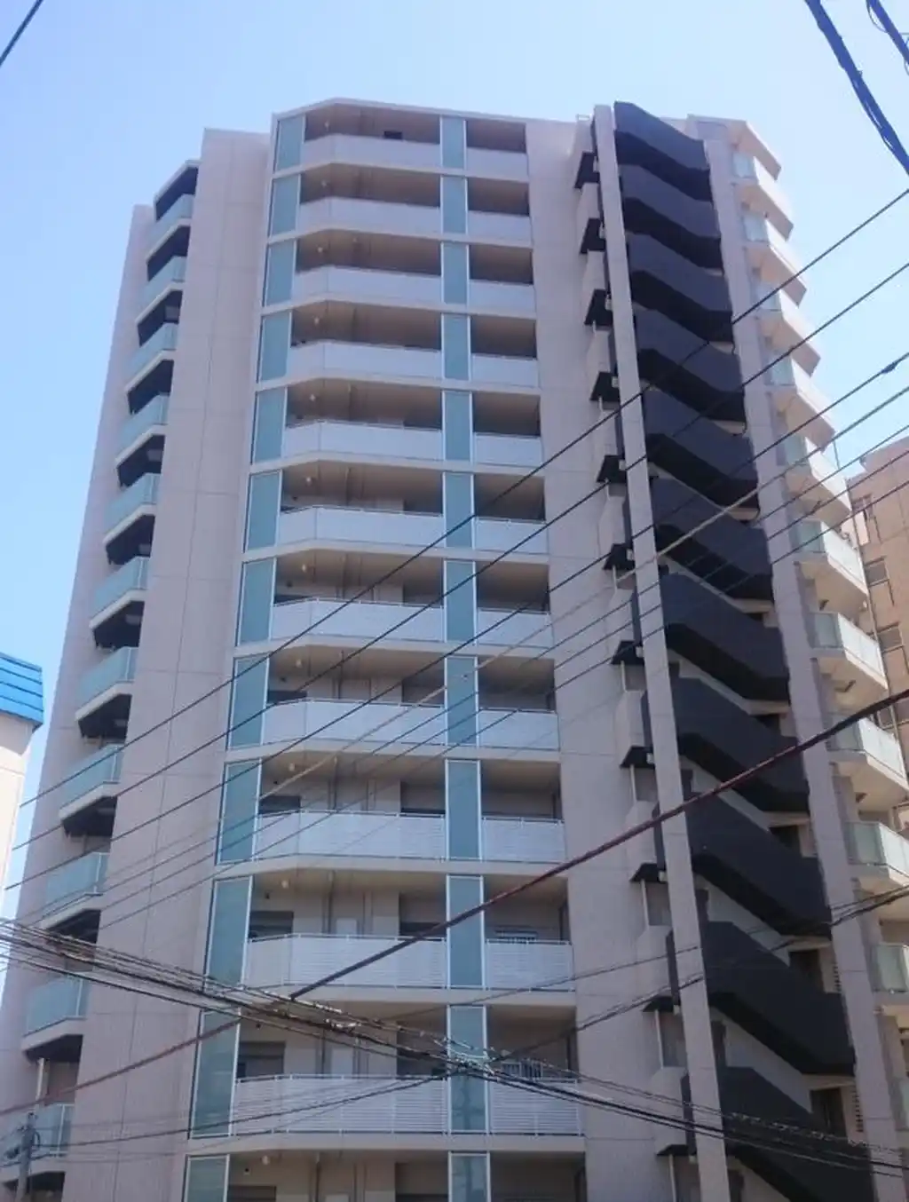 リストレジデンス府中 外観