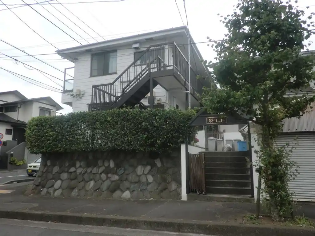 泉コート 外観