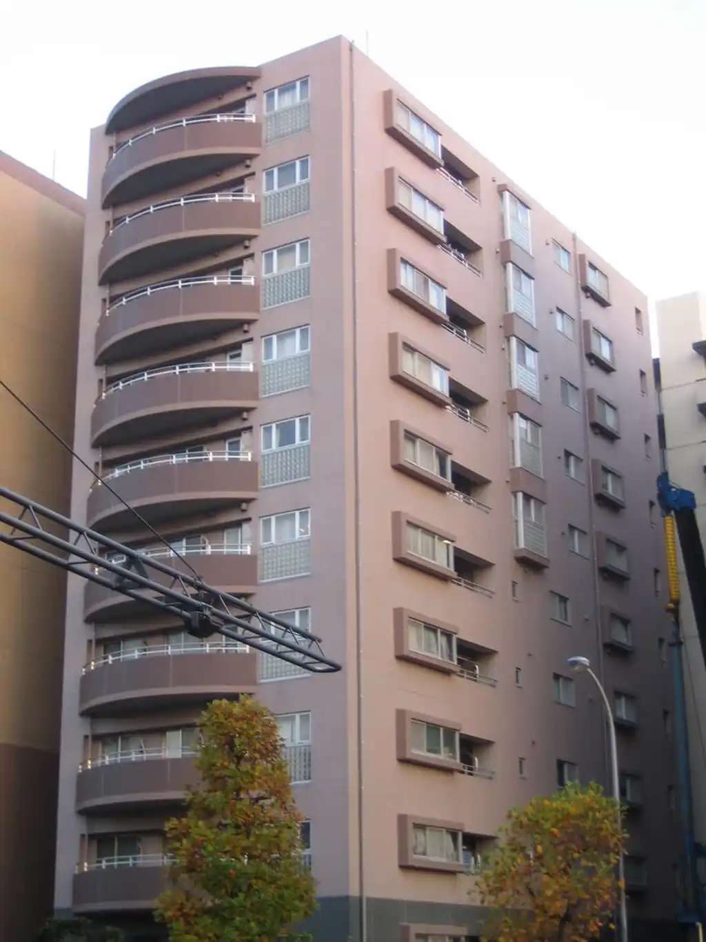 プラハ新横浜 外観