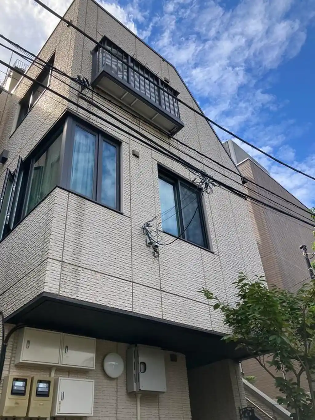 オリーブ御苑前 外観