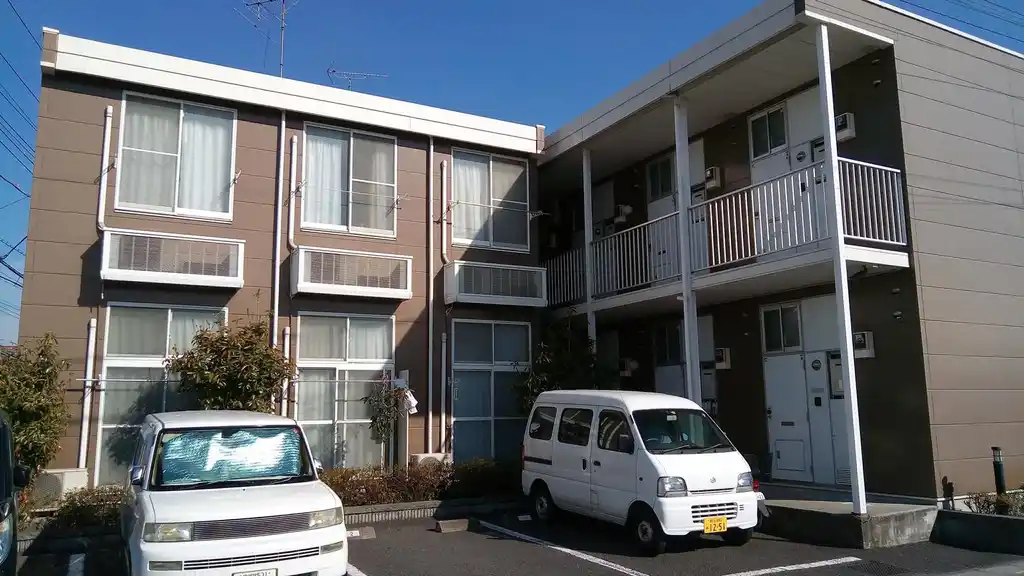 レオパレスミラクルパーク 外観