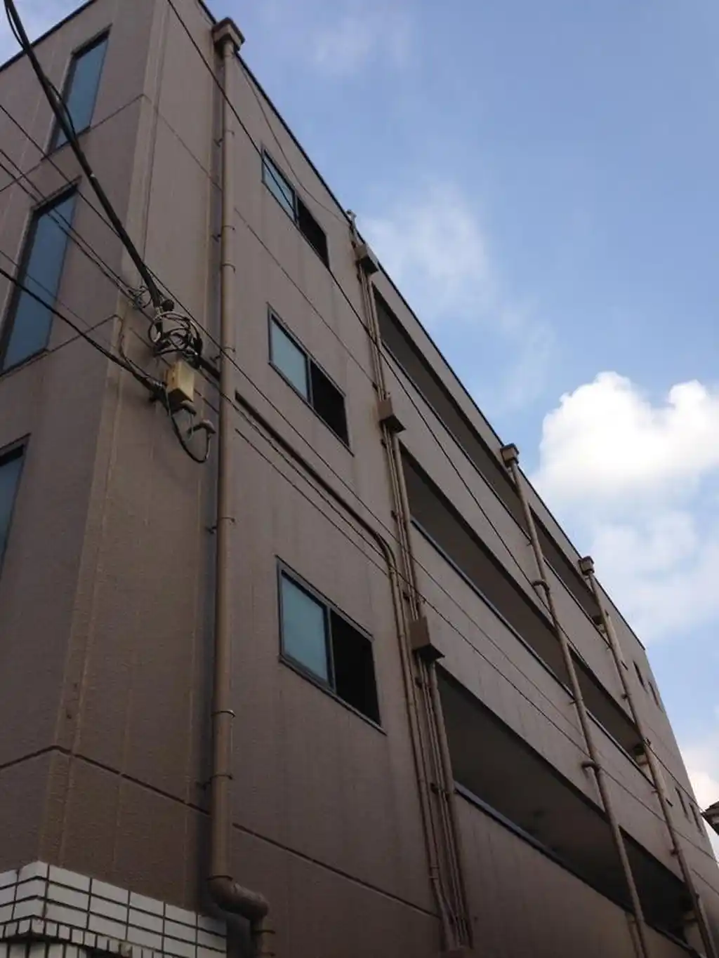 アールマンション 外観