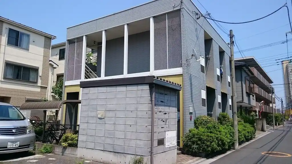 レオパレスネオス本町 外観