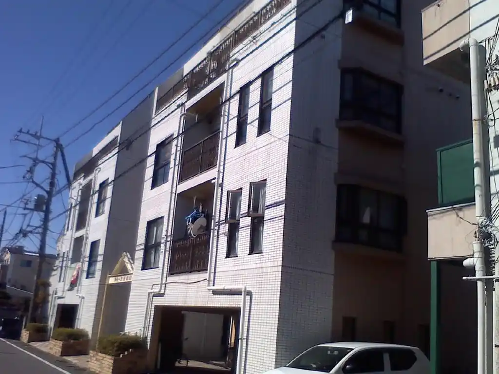 ラセーヌ東林間 外観