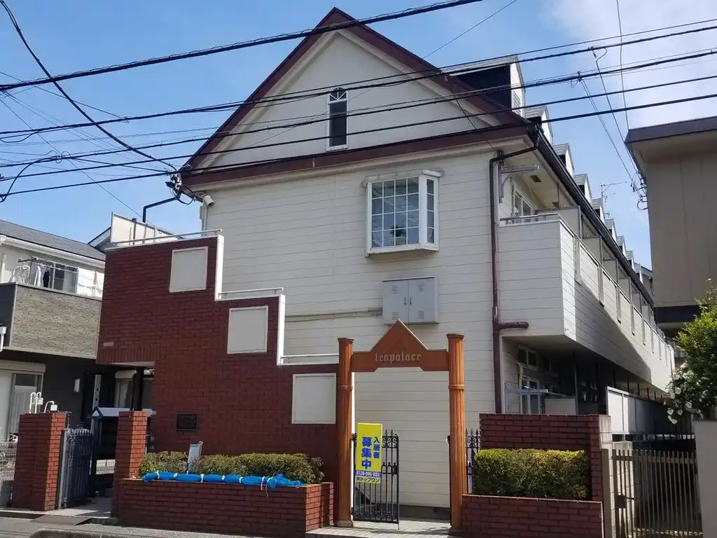 レオパレス上青木西第2 外観