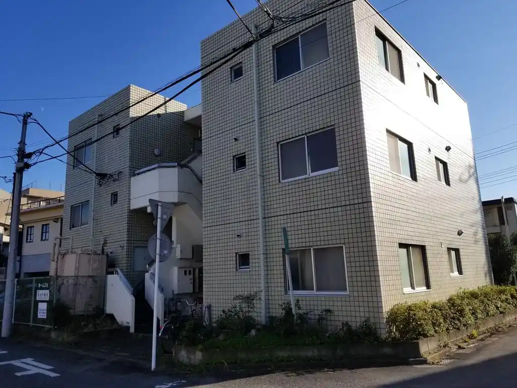 ホームズK 外観