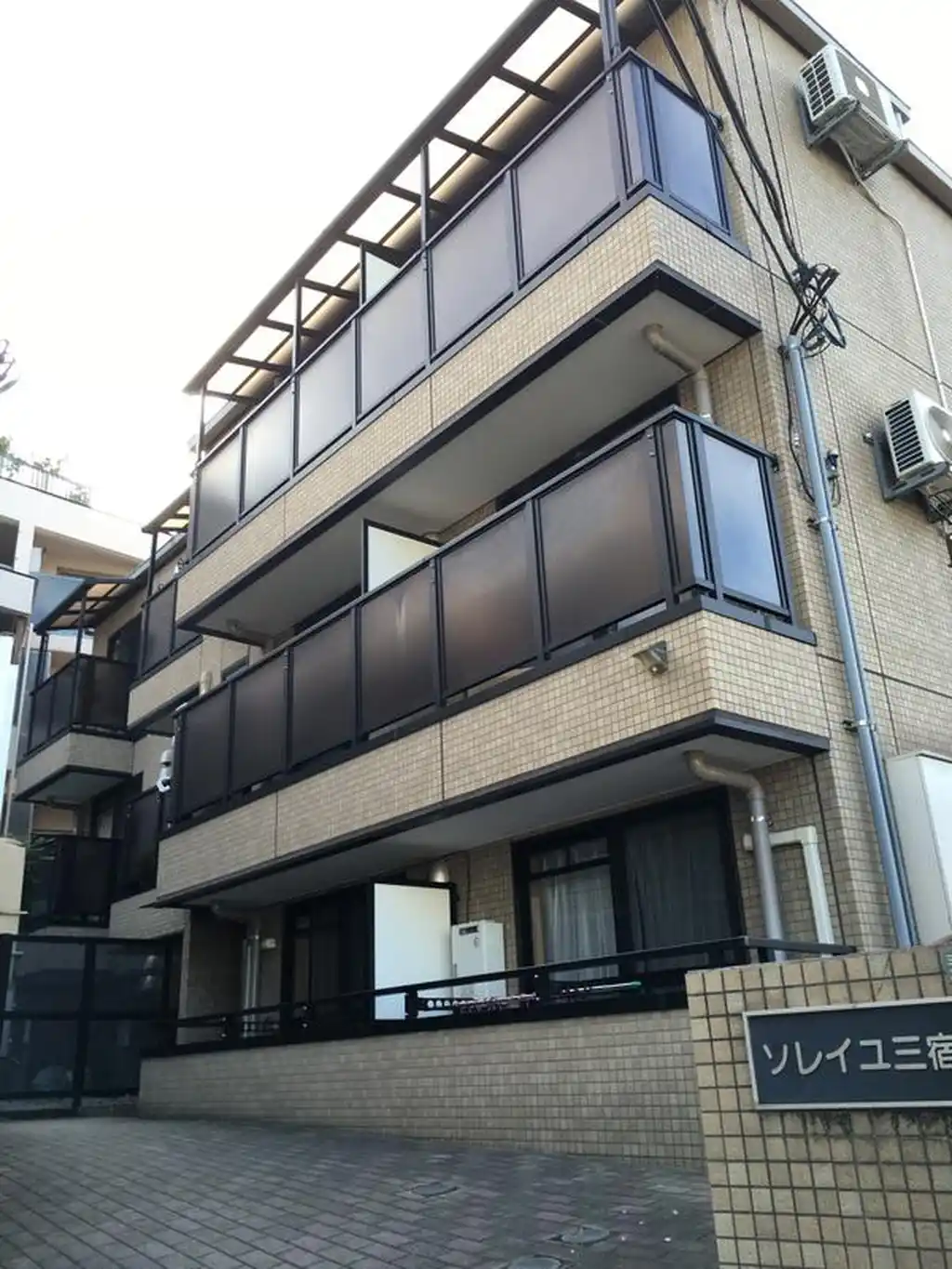 ソレイユ三宿 外観