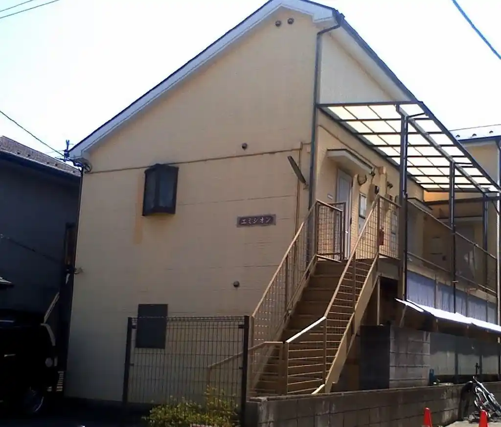 エミシオン 外観