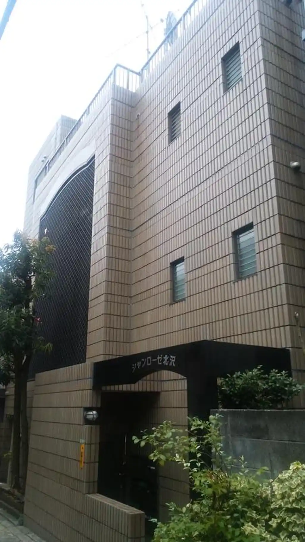 シャンローゼ北沢 外観