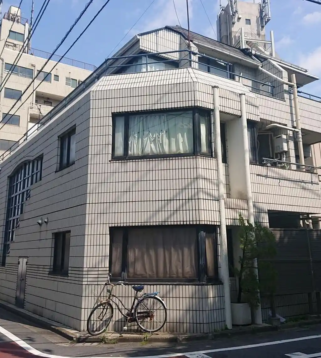 アーバンアキ 外観