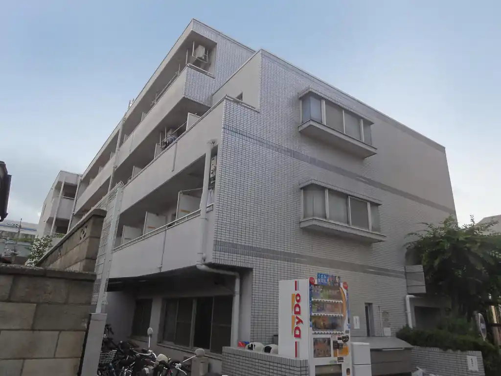 クラウンパレス与野本町 外観