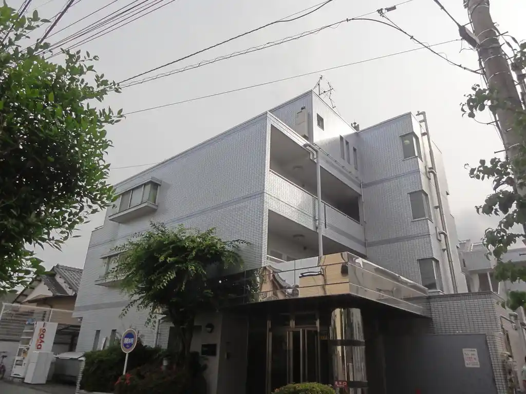 クラウンパレス与野本町 外観