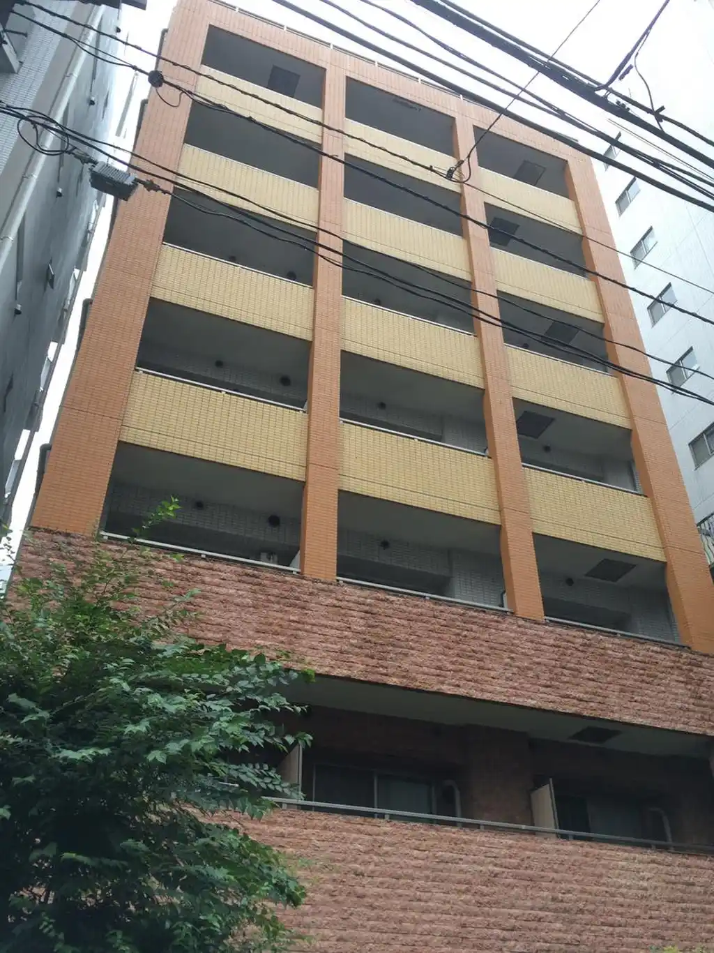 ラグジュアリーアパートメント三田慶大前 外観