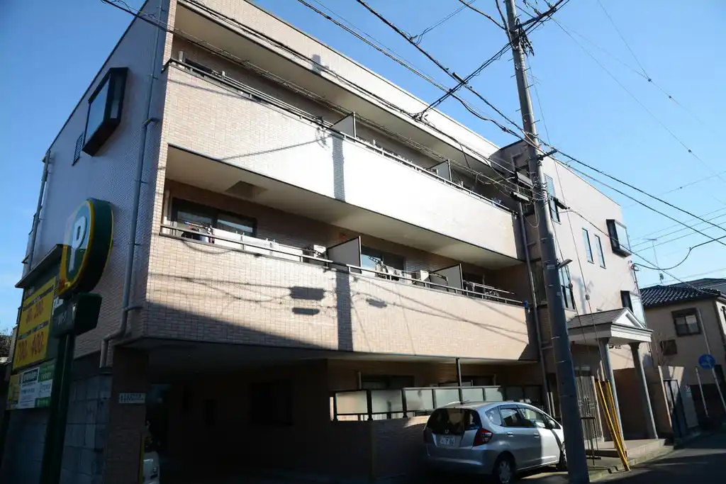 アボウド・セイカン 外観